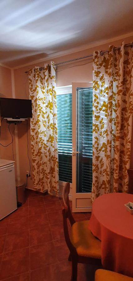 Lav Apartments Herceg Novi Bagian luar foto