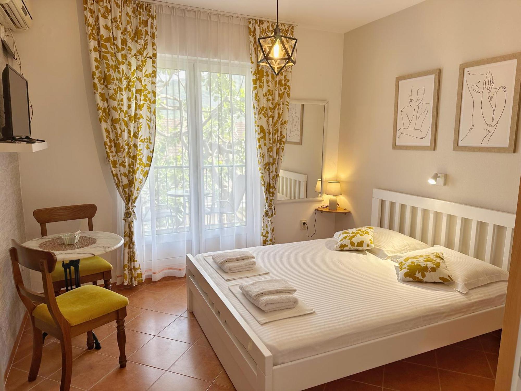Lav Apartments Herceg Novi Bagian luar foto