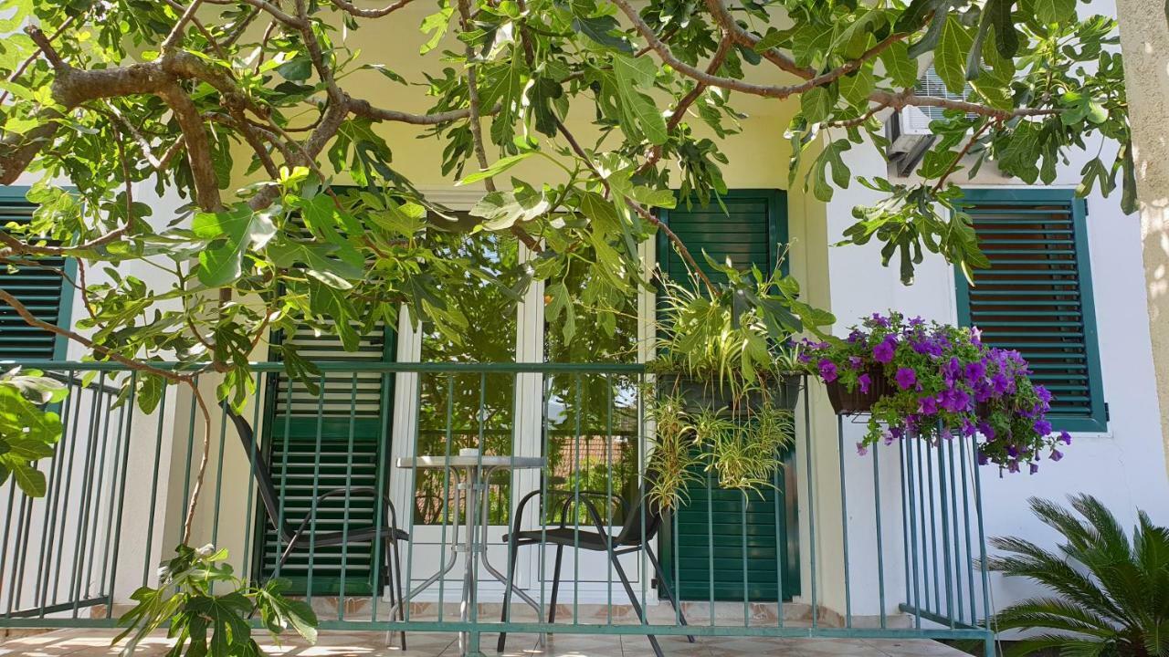 Lav Apartments Herceg Novi Bagian luar foto